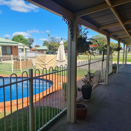 Regency Court Motel Cobram Eksteriør bilde