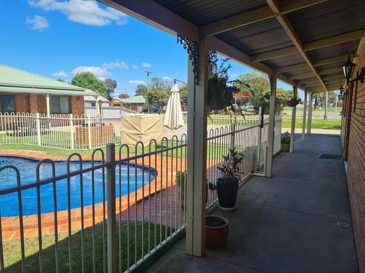 Regency Court Motel Cobram Eksteriør bilde