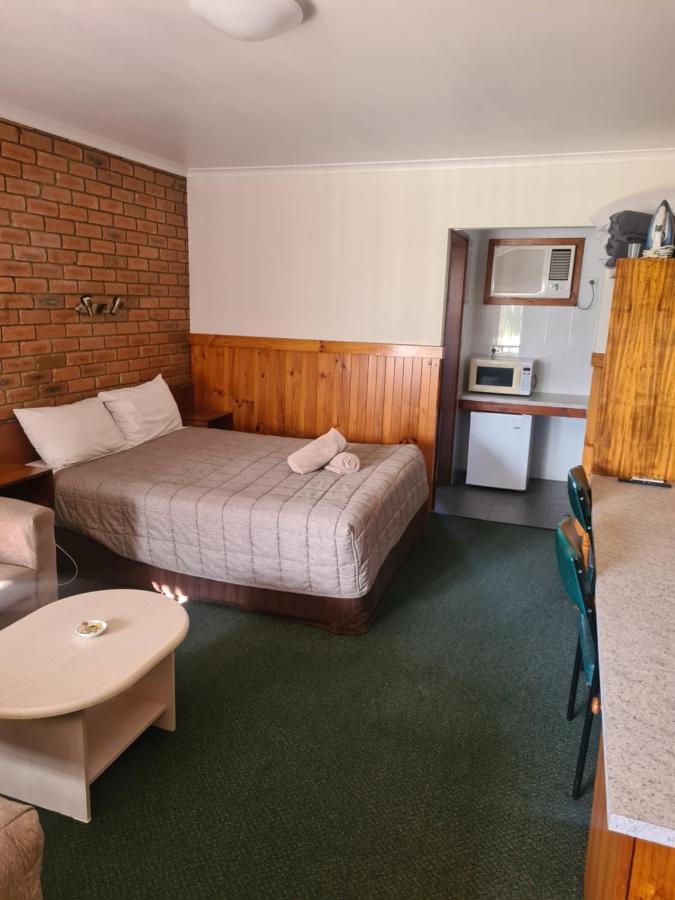 Regency Court Motel Cobram Eksteriør bilde